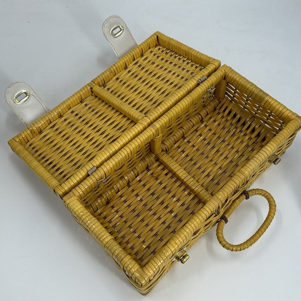 Vintage Yellow Wicker picnic basket handbag - Picture 7 of 12